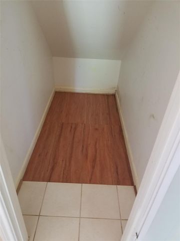 15526 Rio Plaza Drive, Houston, TX 77083