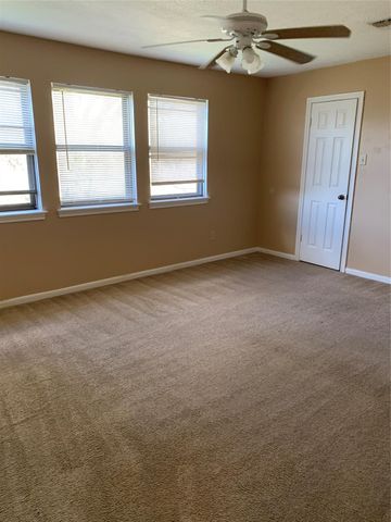 15526 Rio Plaza Drive, Houston, TX 77083