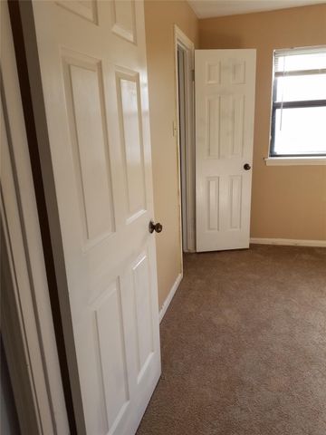 15526 Rio Plaza Drive, Houston, TX 77083