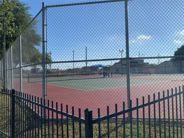 15526 Rio Plaza Drive, Houston, TX 77083
