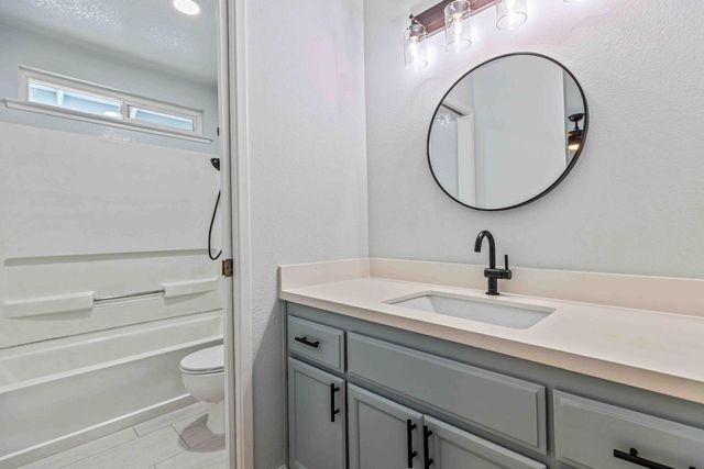 5005 Durley Dr, Salida, CA 95368