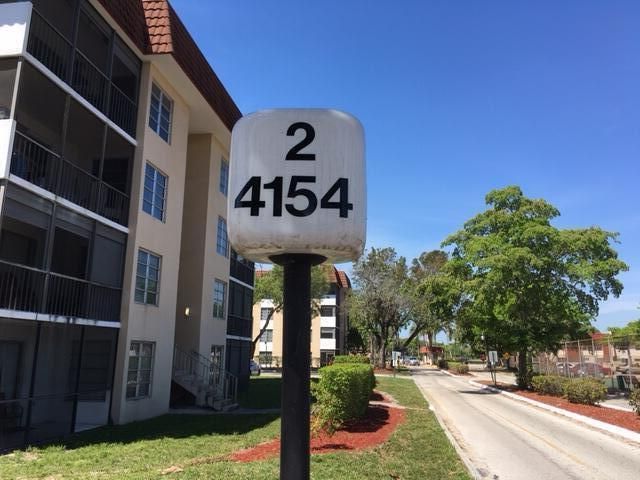 4154 Inverrary Drive 407, Lauderhill, FL 33319