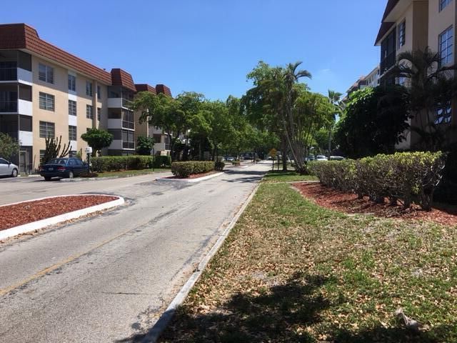 4154 Inverrary Drive 407, Lauderhill, FL 33319