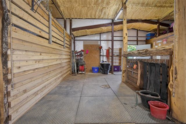 11601 Slaughterville Road, Lexington, OK 73051