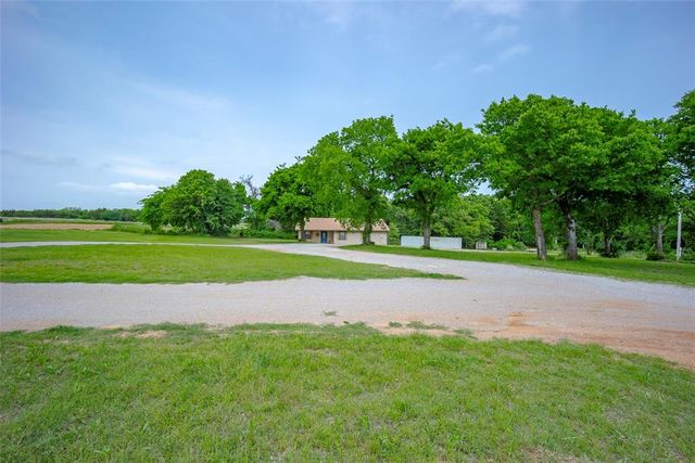 11601 Slaughterville Road, Lexington, OK 73051