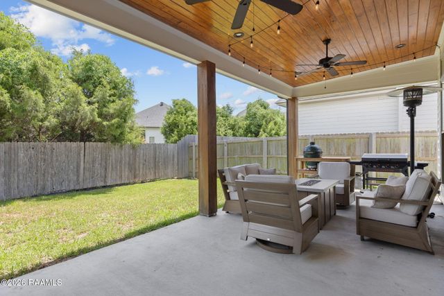 219 Harvest Creek Lane, Lafayette, LA 70508