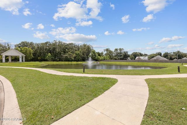 219 Harvest Creek Lane, Lafayette, LA 70508