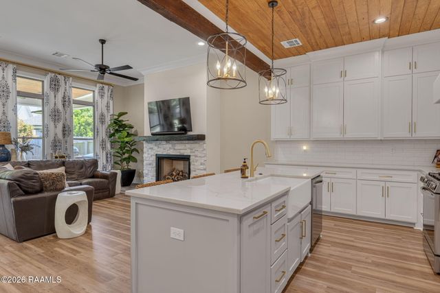 219 Harvest Creek Lane, Lafayette, LA 70508