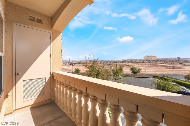 68 East Serene Avenue 204, Las Vegas, NV 89123