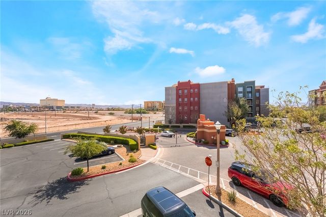68 East Serene Avenue 204, Las Vegas, NV 89123