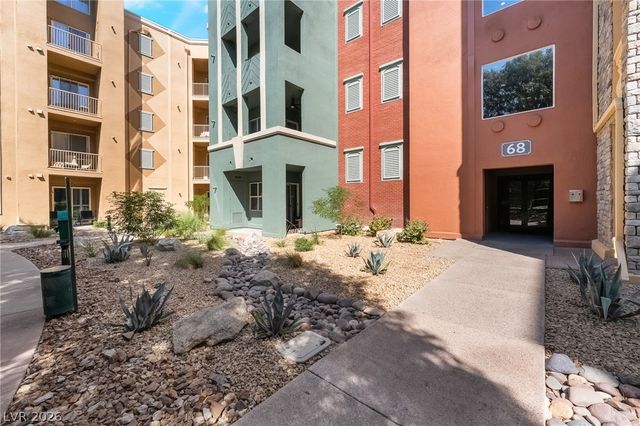 68 East Serene Avenue 204, Las Vegas, NV 89123