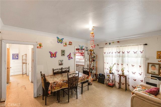 310 S Bonnie Brae, Los Angeles, CA 90057