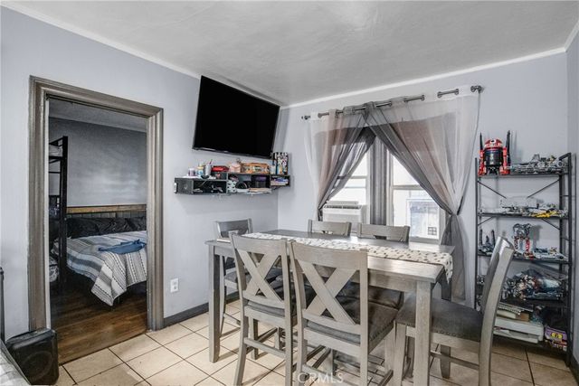 310 S Bonnie Brae, Los Angeles, CA 90057