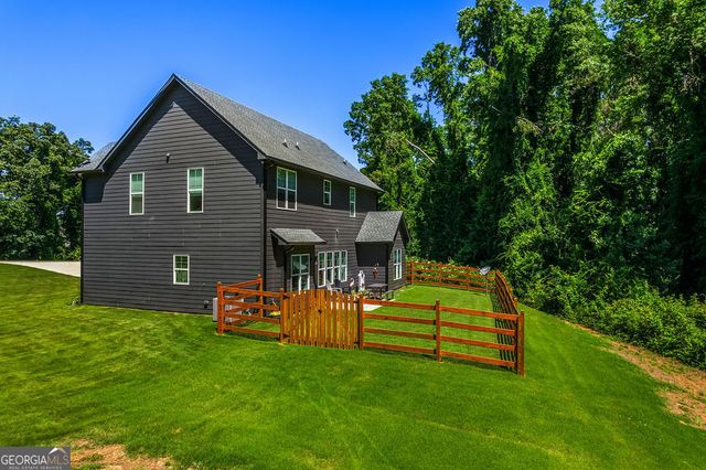 24 Plantation Oaks Drive, Rockmart, GA 30153