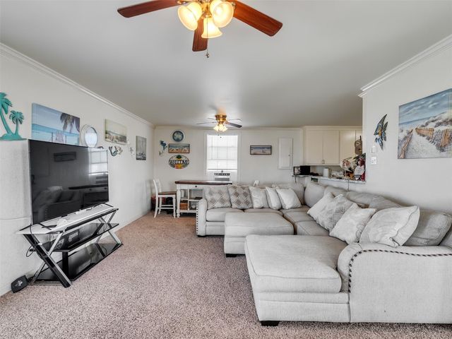 914 Treaty Drive, Surfside Beach, TX 77541