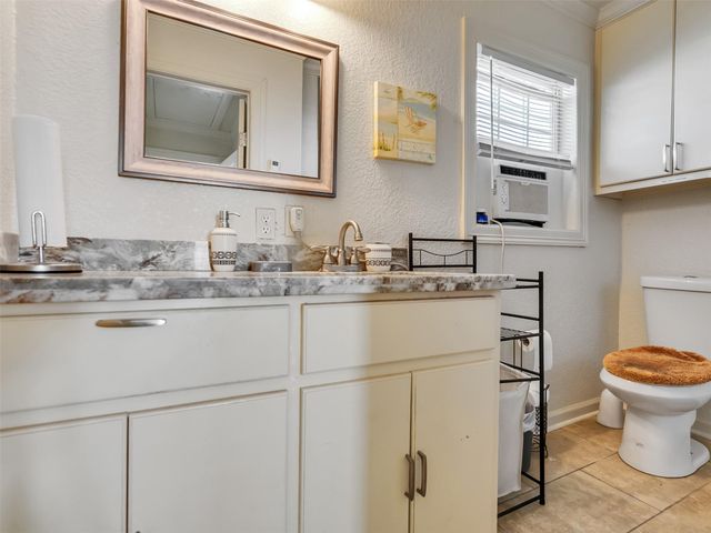 914 Treaty Drive, Surfside Beach, TX 77541