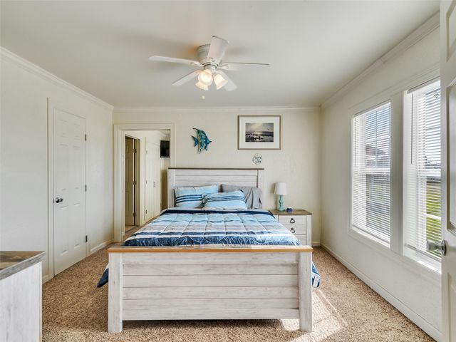 914 Treaty Drive, Surfside Beach, TX 77541