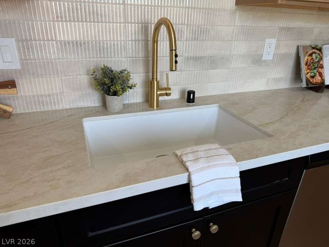 405 Kasper Avenue, Las Vegas, NV 89106