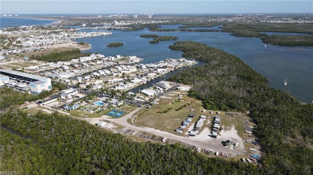 117 Blackbeard WAY, Fort Myers Beach, FL 33931