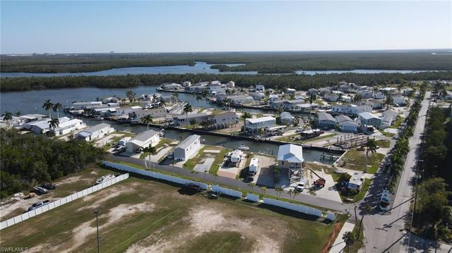 117 Blackbeard WAY, Fort Myers Beach, FL 33931