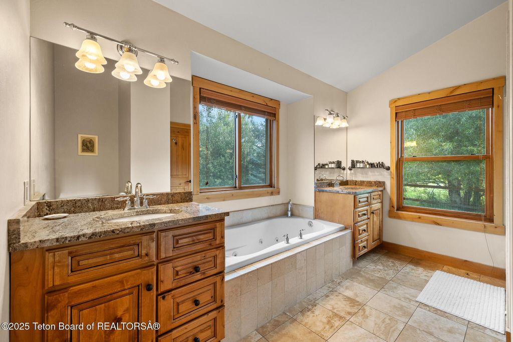 3355 E HORSE CREEK Road, Jackson, WY 83001 photo 15