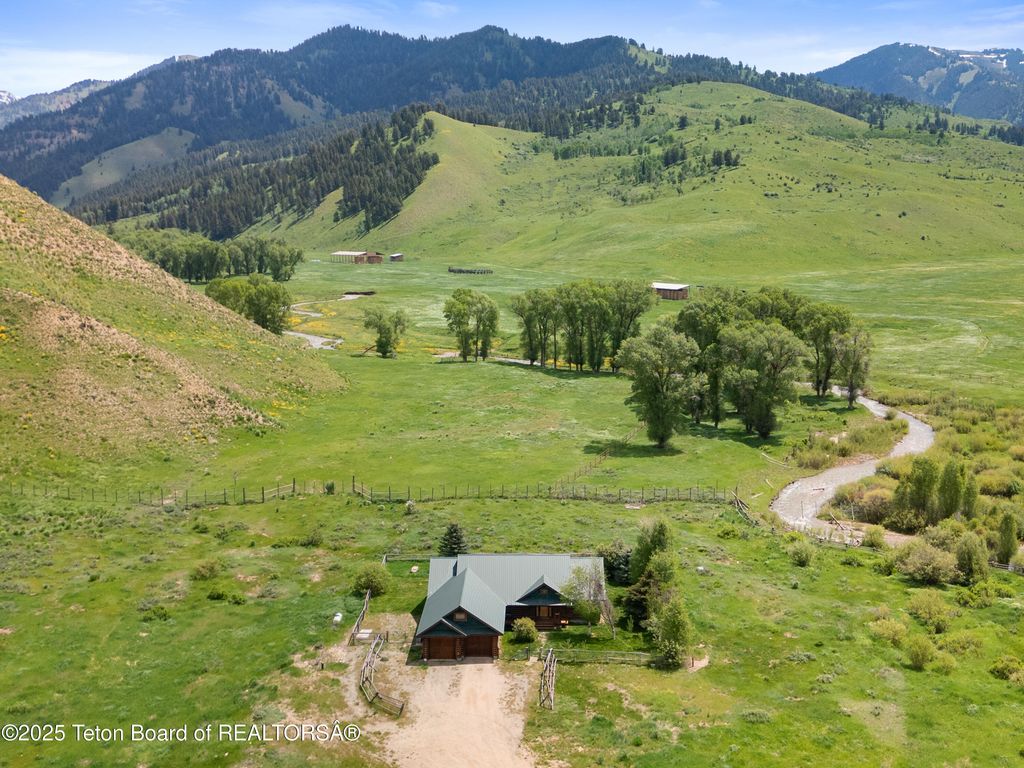 3355 E HORSE CREEK Road, Jackson, WY 83001 photo 2