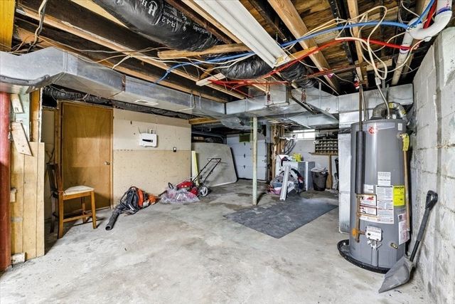 15 Kalmia Road, Holbrook, MA 02343