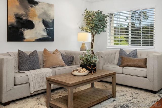 4007 Bluff View Way, Carlsbad, CA 92008