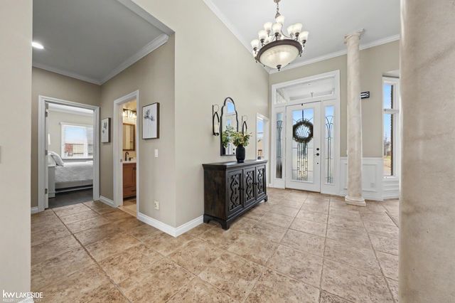 55616 Caesars Drive, Shelby Twp, MI 48315