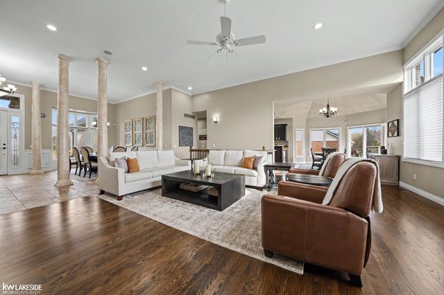 55616 Caesars Drive, Shelby Twp, MI 48315