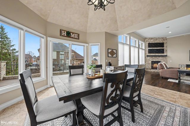 55616 Caesars Drive, Shelby Twp, MI 48315