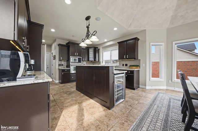 55616 Caesars Drive, Shelby Twp, MI 48315