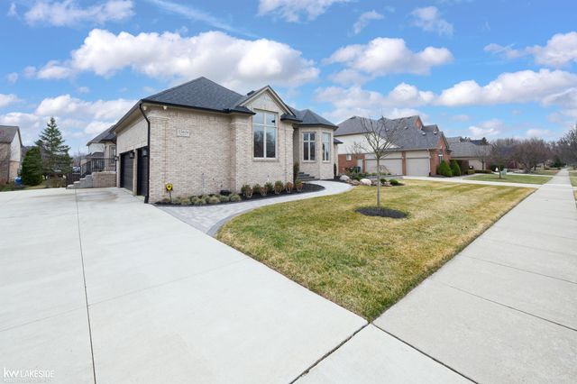 55616 Caesars Drive, Shelby Twp, MI 48315