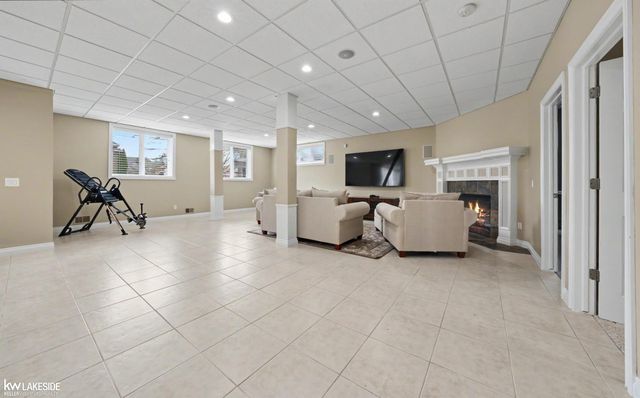 55616 Caesars Drive, Shelby Twp, MI 48315