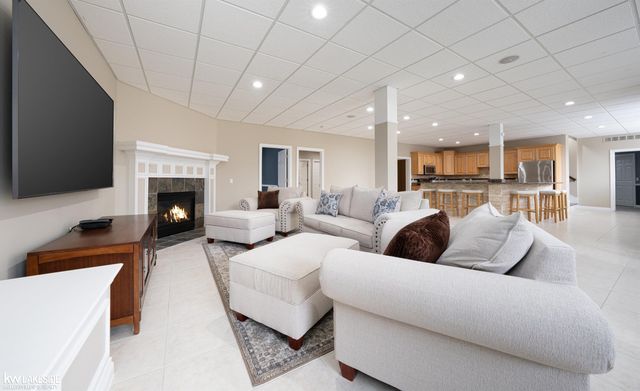 55616 Caesars Drive, Shelby Twp, MI 48315