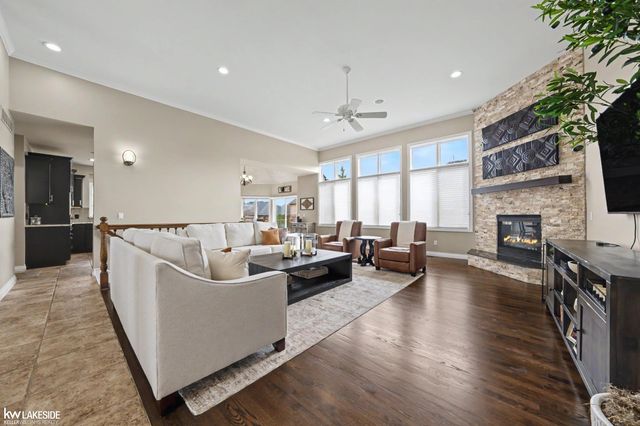 55616 Caesars Drive, Shelby Twp, MI 48315