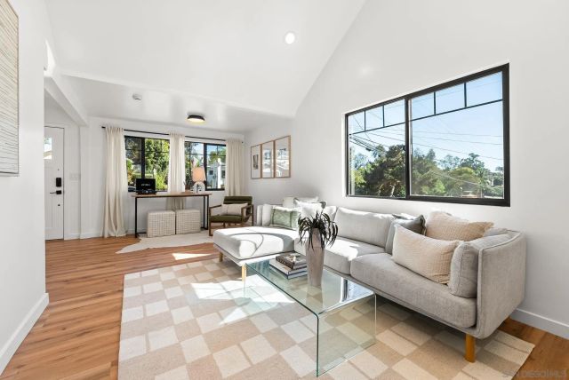 3678 Richmond, San Diego, CA 92103