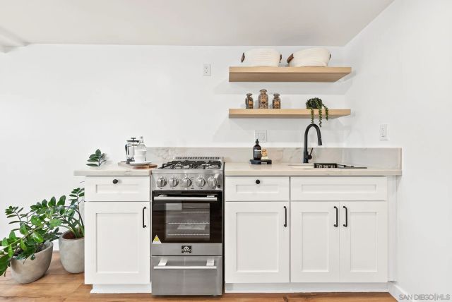 3678 Richmond, San Diego, CA 92103