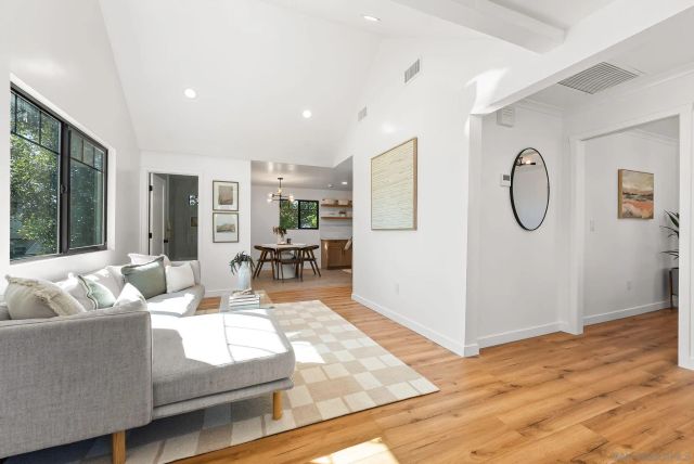 3678 Richmond, San Diego, CA 92103