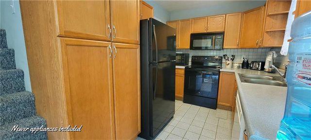 34529 Resevoir Ridge Road, Warsaw, MO 65355