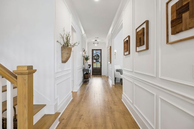 1049 Pine Creek Dr, Arrington, TN 37014