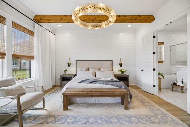 1049 Pine Creek Dr, Arrington, TN 37014