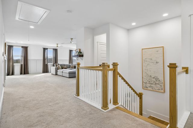 1049 Pine Creek Dr, Arrington, TN 37014