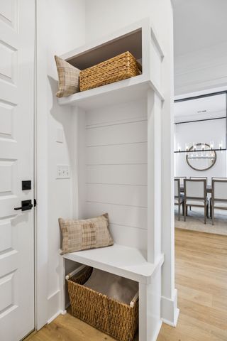 1049 Pine Creek Dr, Arrington, TN 37014