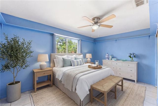 2821 24th AVE NE, Naples, FL 34120