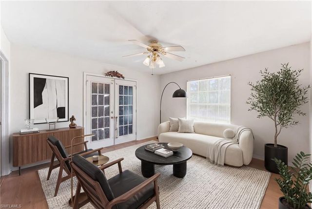 2821 24th AVE NE, Naples, FL 34120