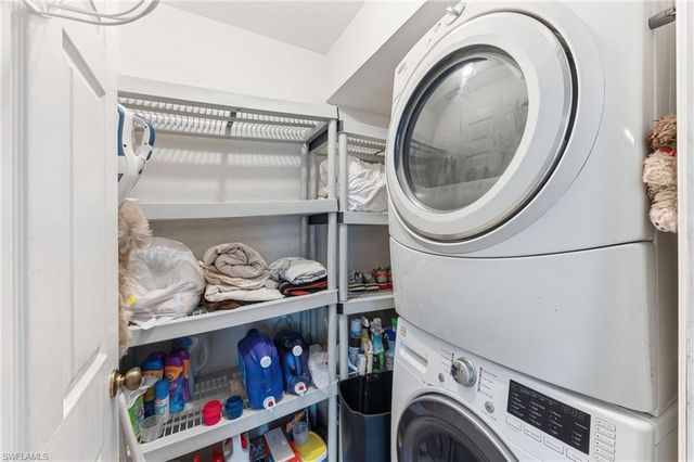 2821 24th AVE NE, Naples, FL 34120