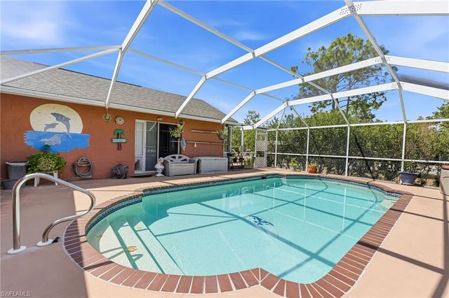 2821 24th AVE NE, Naples, FL 34120