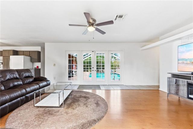 2821 24th AVE NE, Naples, FL 34120