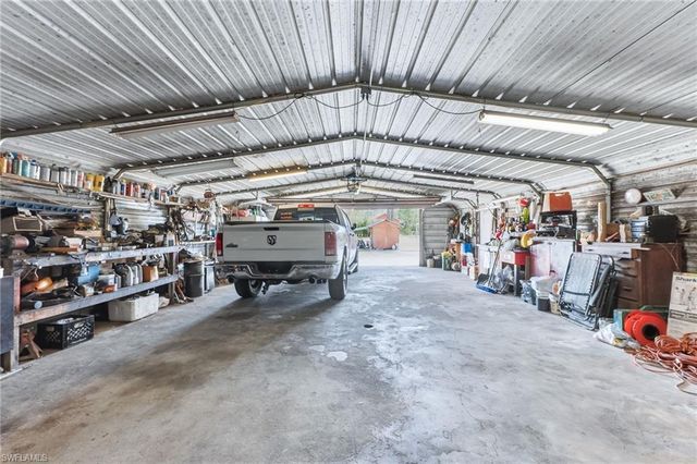 2821 24th AVE NE, Naples, FL 34120